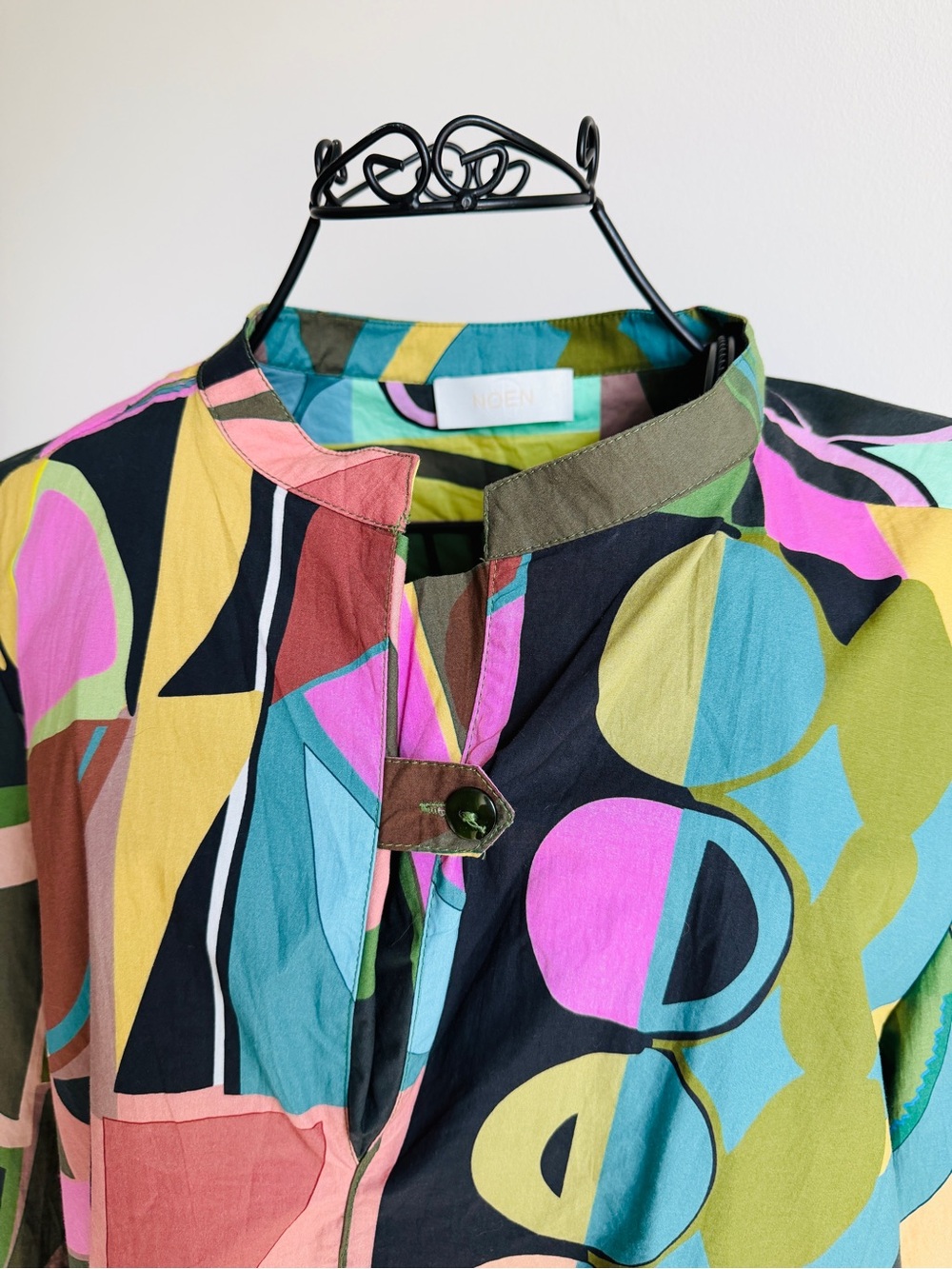 Noan geametric pullover blouse - Picture 2 of 4
